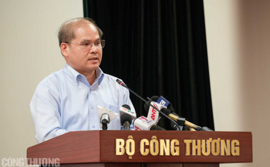 Cải tiến biểu giá bán lẻ điện: Hạn chế tác động tới hộ sử dụng ít điện