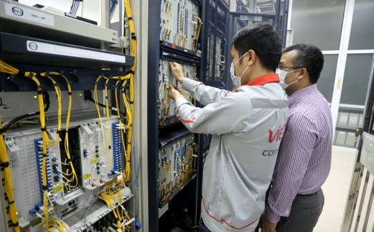 Vĩnh Phúc đẩy nhanh tiến trình chuyển đổi số toàn diện