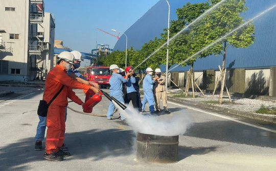 Nhiệt điện Thái Bình: Nâng cao kiến thức, kỹ năng PCCC&CHCN năm 2022