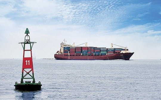 Hoa tiêu hàng hải trong đại dịch Covid-19: Rủi ro và giải pháp