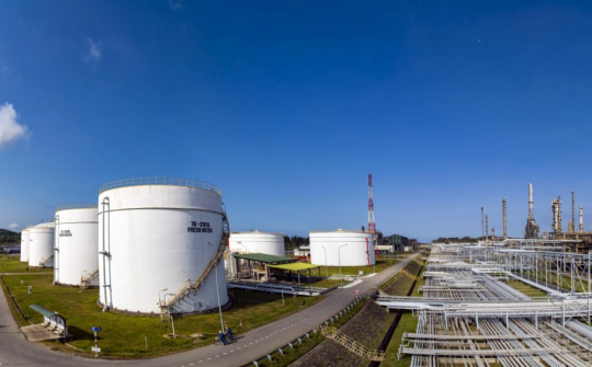 Bộ Công Thương yêu cầu 2 nhà máy lọc dầu tăng sản xuất xăng, chạy tối đa công suất