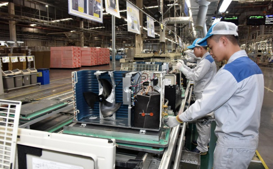 Quản lý rủi ro dự án: nghiên cứu tại Công ty TNHH Kỹ thuật điện ADT