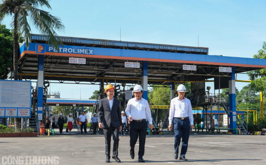 Đảm bảo dự trữ quốc gia về xăng dầu