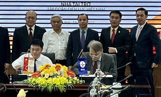 EVN chuyển giao hệ thống Văn phòng số D-OFFICE cho Trường Đại học Bách khoa Hà Nội