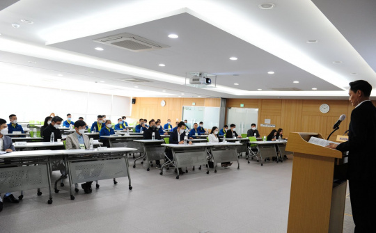 Nâng cao năng lực chế tạo và làm chủ công nghệ khuôn mẫu