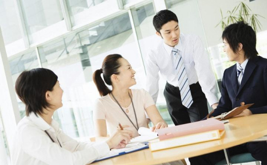 Tác động của làm việc trái ngành và trái trình độ đến tiền lương: Nghiên cứu ở Việt Nam