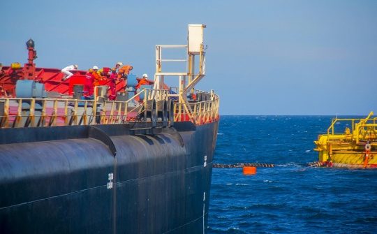 Petrovietnam tham gia vào việc bình ổn thị trường xăng dầu