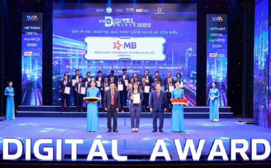 MB sở hữu loạt giải thưởng về chuyển đổi số Việt Nam 2022