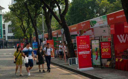 Hàng trăm nghìn lượt người tham quan, trải nghiệm sản phẩm hàng hóa Việt Nam