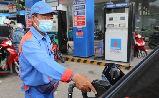 Sẽ điều chỉnh lại mức chi phí trong cơ cấu tính giá xăng dầu vào kỳ điều hành tới