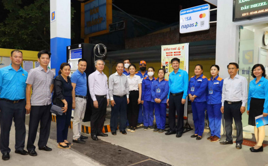 "Áp lực dồn cho Petrolimex là rất lớn, nhưng nhất định chúng ta sẽ cố gắng để vượt qua!"