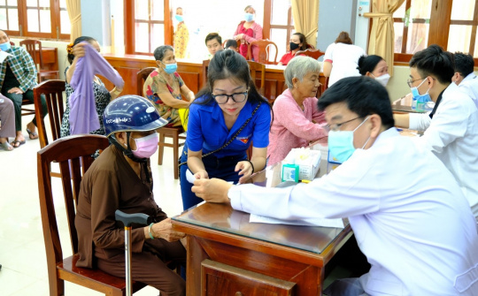 Đoàn Thanh niên PVOIL tổ chức chương trình an sinh xã hội tại tỉnh Tiền Giang