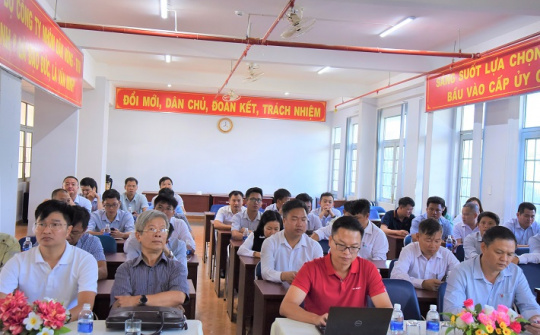 Nâng cao năng lực quản lý cấp trung tại Nhôm Đắk Nông