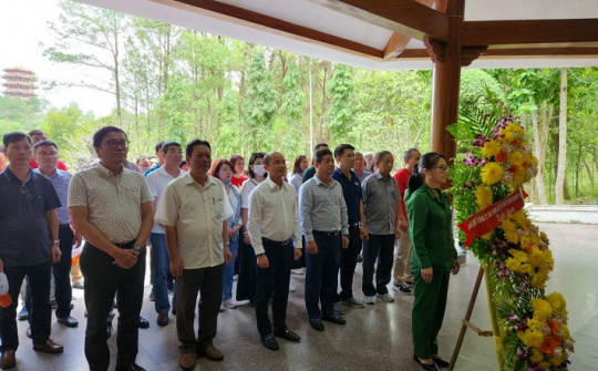 Miền Trung anh hùng, điểm đến trong hành trình về nguồn của Đảng bộ cơ quan Tổng Công ty VEAM 2022