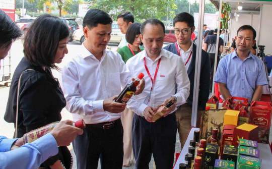 Hàng trăm sản phẩm đặc sản Hà Tĩnh đồng loạt "đổ bộ" vào Thủ đô Hà Nội