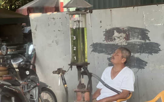 Hà Nội: Xử nghiêm hành vi vi phạm kinh doanh xăng dầu chai lọ tự phát