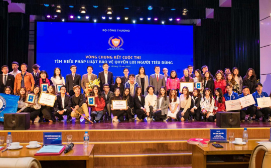[Tin Ảnh] Dấu ấn “Tìm hiểu pháp luật bảo vệ quyền lợi người tiêu dùng”