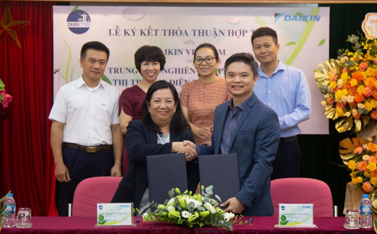 ERAVCTED và DAIKIN Việt Nam cùng nhau hợp tác thúc đẩy sử dụng các giải pháp để sử dụng điện tiết kiệm và hiệu quả