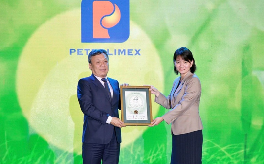 Petrolimex được vinh danh Top 10 doanh nghiệp niêm yết nhóm vốn hóa lớn có BCTN tốt nhất năm 2022