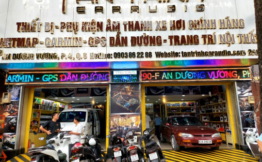 Tiếp tục kiểm tra, phát hiện nhiều linh, phụ kiện ô tô vi phạm tại TP. HCM