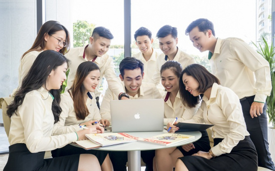 THACO dẫn đầu top nhà tuyển dụng yêu thích nhất 2021 ngành sản xuất