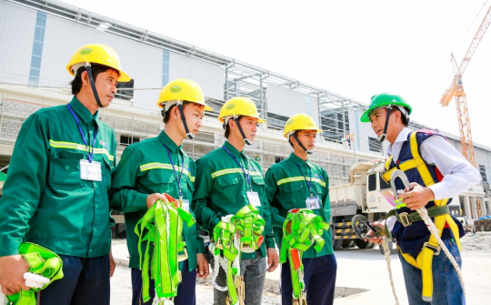 Ban hành nghị quyết về Chương trình quốc gia về an toàn, vệ sinh lao động