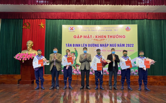 Tuổi trẻ TKV hăng hái lên đường thực hiện nghĩa vụ quân sự