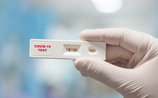 Loạn giá kit test Covid-19, Quản lý thị trường vào cuộc kiểm tra
