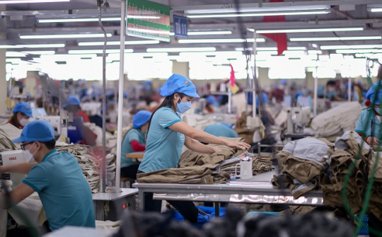 Doanh nghiệp Dệt May tưng bừng “mở máy” khai Xuân