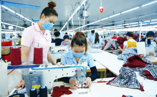 Thị trường phục hồi, doanh nghiệp tăng tốc sản xuất