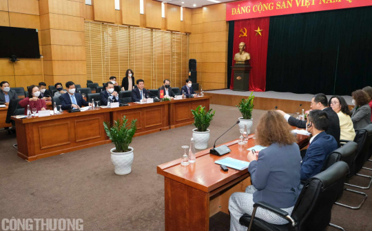 Thúc đẩy hợp tác quốc tế, huy động đa dạng nguồn lực phát triển hạ tầng điện lực