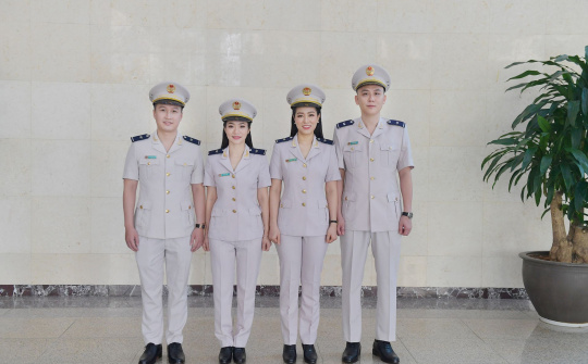 Từ ngày 1/4/2022, ngành Hải quan sử dụng trang phục mới