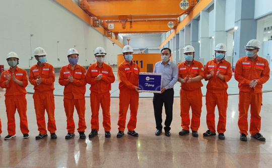 Chủ tịch HĐTV EVN làm việc tại Công ty Thủy điện Sơn La