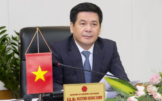 Bộ trưởng Bộ Công Thương Nguyễn Hồng Diên chúc mừng chị em ngành Công Thương nhân Ngày Quốc tế Phụ nữ 8/3