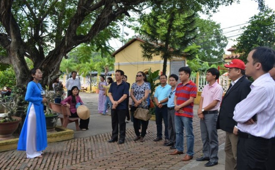 Thực trạng và giải pháp đào tạo nguồn nhân lực du lịch Việt Nam trong bối cảnh cách mạng công nghiệp 4.0