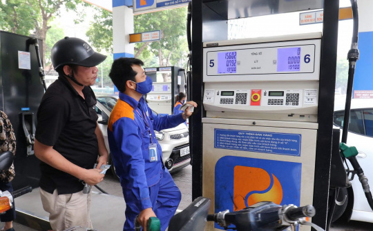 Tăng cường kiểm tra, giám sát hoạt động kinh doanh xăng dầu tại địa phương