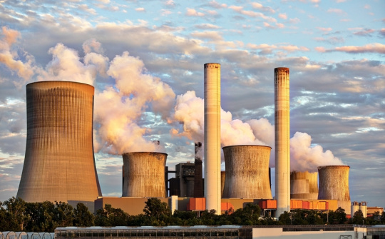 Ấn Độ đối mặt khủng hoảng thiếu than sản xuất điện nghiêm trọng