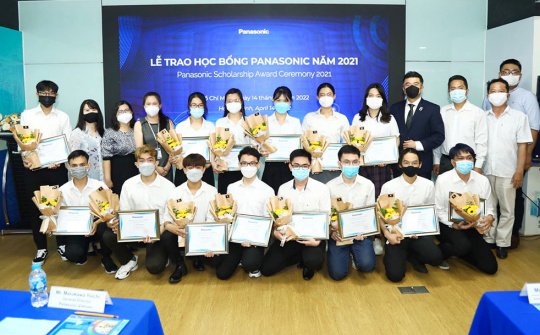 Vượt qua đại dịch, Panasonic tiếp tục hỗ trợ sinh viên xuất sắc năm thứ 18 liên tiếp