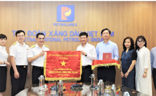 Petrolimex xuất sắc nhận cờ thi đua của UBND Thành phố Hà Nội