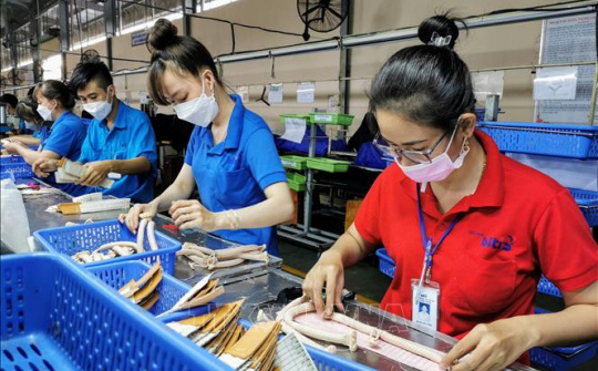 Ưu tiên, khuyến khích, hỗ trợ các doanh nghiệp công nghiệp hỗ trợ nhỏ và vừa