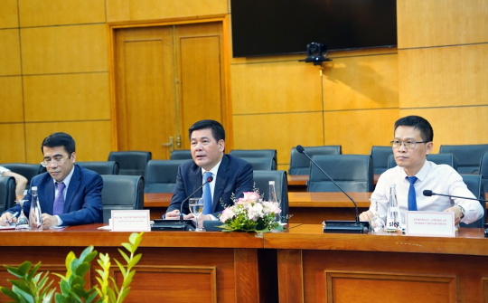 IFC mong muốn hỗ trợ Việt Nam đầu tư cơ sở hạ tầng lĩnh vực năng lượng