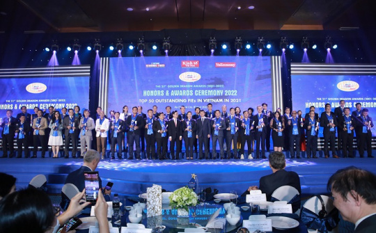 Toyota Việt Nam nhận Giải thưởng Rồng Vàng lần thứ 21