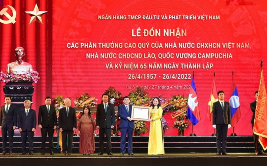 BIDV tổ chức trọng thể đón nhận các phần thưởng cao quý