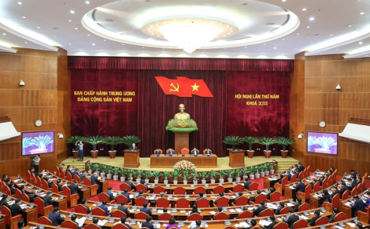 Thông báo Hội nghị lần thứ năm BCH Trung ương khóa XIII