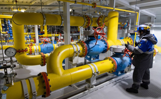 EU cho phép các doanh nghiệp châu Âu tiếp tục mua khí đốt từ Nga