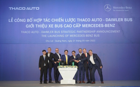 Thaco Auto hợp tác cùng Daimler Bus, ra mắt xe bus Mercedes-Benz