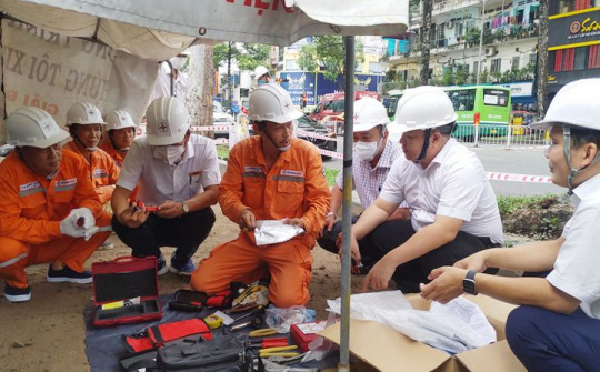 EVNHCMC: Nhiều hoạt động thiết thực nhân Tháng Công nhân và Tháng An toàn vệ sinh lao động