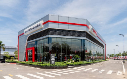 Toyota Việt Nam ra mắt Toyota Tiến Thu Quảng Ngãi