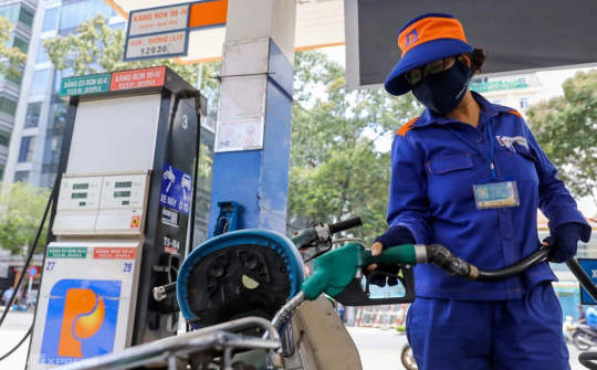 Kỳ điều hành 13/3/2023: Trích lập Quỹ Bình ổn giá xăng dầu 300 đồng/lít