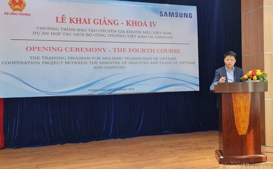 Khai giảng Chương trình hợp tác đào tạo chuyên gia khuôn mẫu Việt Nam khóa IV